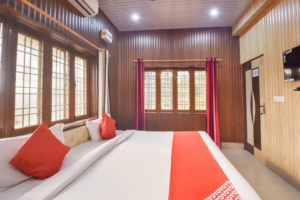 Oyo Flagship Yuvraj Inn Rājpur Esterno foto